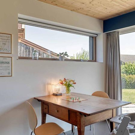 Lieblingseck Nachhaltige 5 Sterne Ferienwohnung Direkt Am Chiemsee Ґштадт-ам-Кімзе Екстер'єр фото