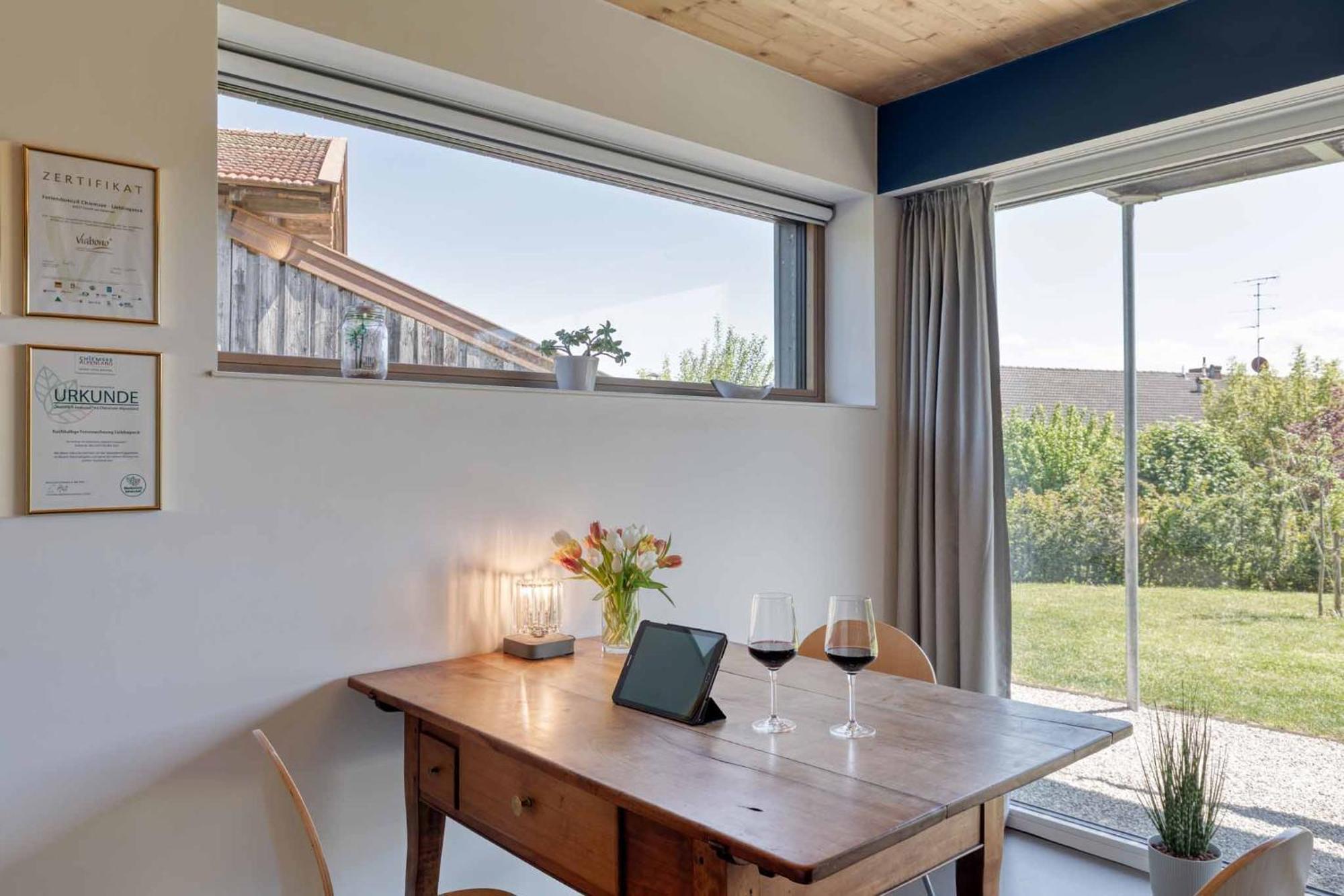 Lieblingseck Nachhaltige 5 Sterne Ferienwohnung Direkt Am Chiemsee Ґштадт-ам-Кімзе Екстер'єр фото