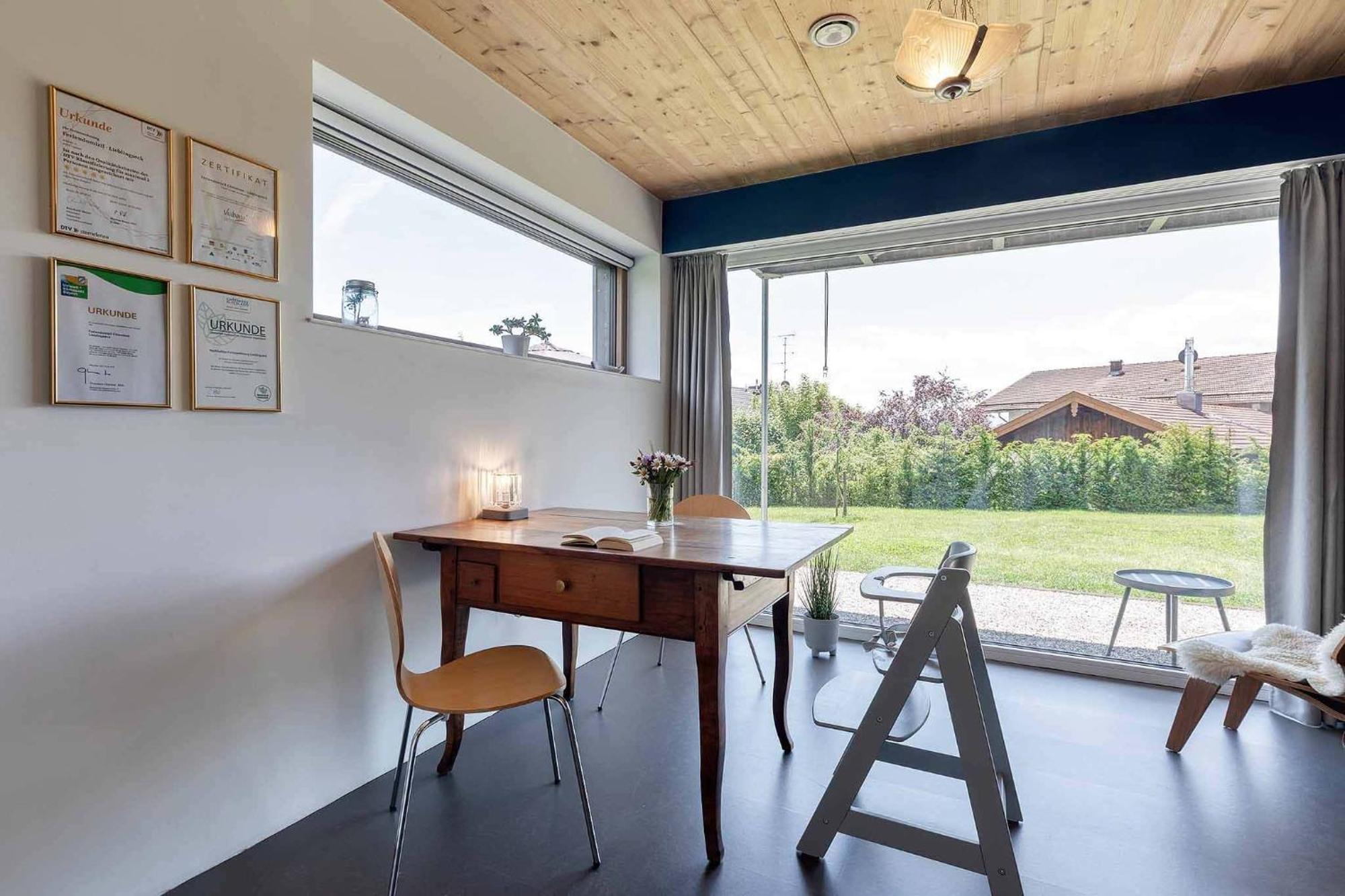 Lieblingseck Nachhaltige 5 Sterne Ferienwohnung Direkt Am Chiemsee Ґштадт-ам-Кімзе Екстер'єр фото